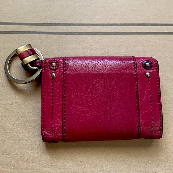 Chloe 6 key/card holder w signature mini padlock - Picture 3 of 17